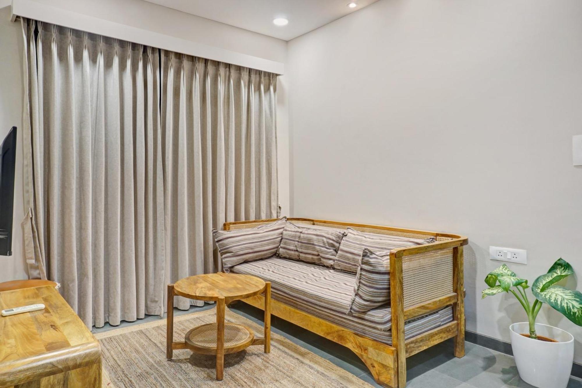 Townhouse 1354 Tattva Hotel Pune